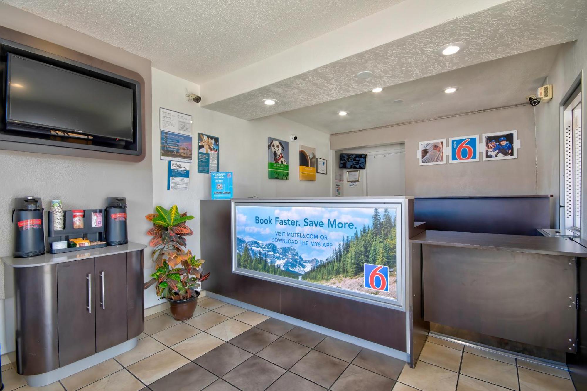 Motel 6 Santa Fe Luaran gambar
